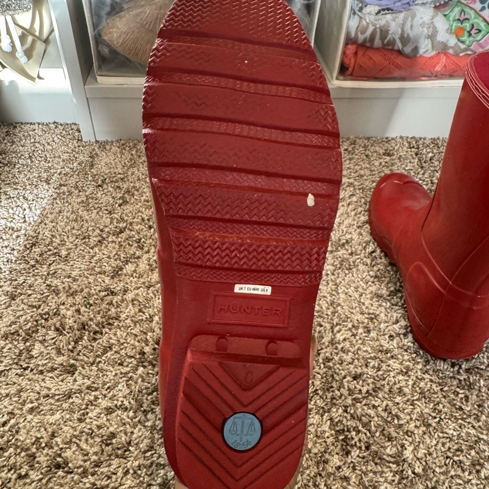 Hunter Gloss Red Mid-Calf Rain Boots - Picture 4 of 4